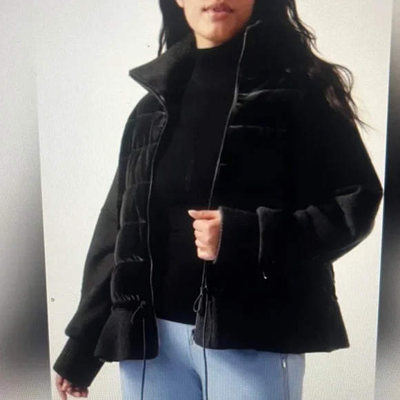 Athleta Hanover Hybrid Jacket in Black - Picture 2 of 14